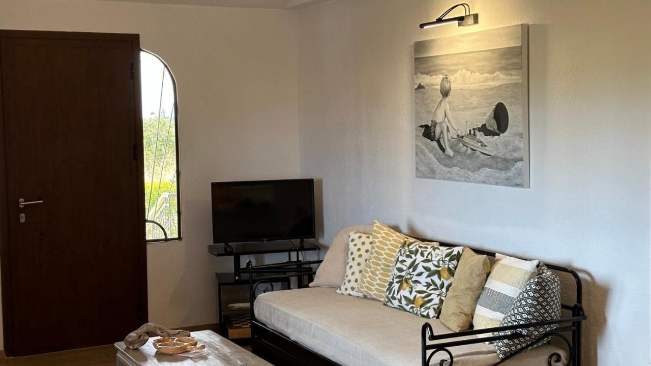 Anastasias Cottage Nea Iraklia Exterior foto